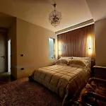 Couette-café Blloku Suites, Centre,tirana 4*