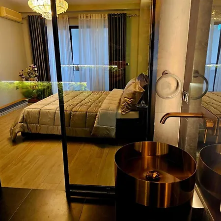 Blloku Suites, Centre,tirana Nocleg ze śniadaniem *